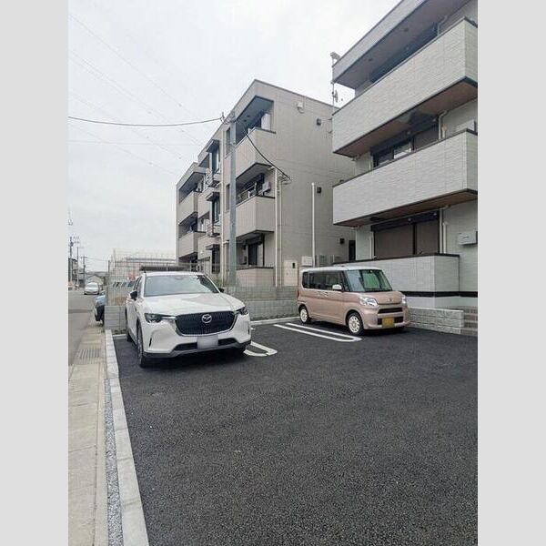 駐車場 (駐車場)