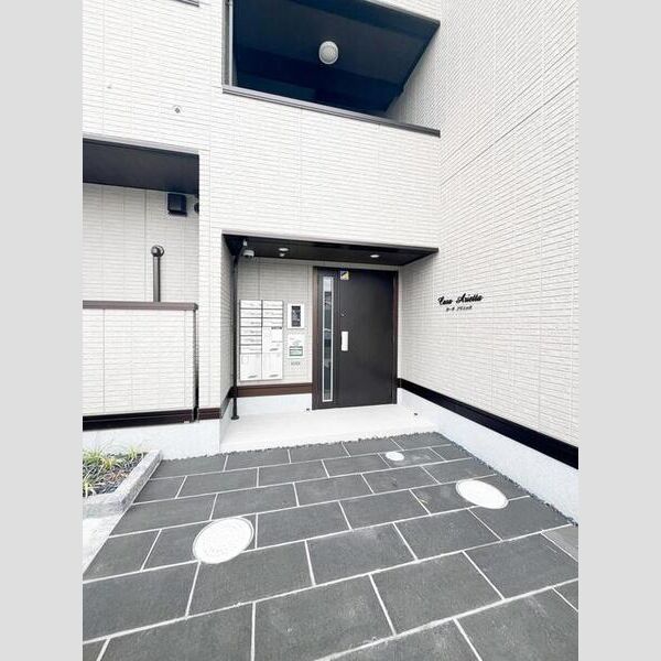 エントランス (エントランス)