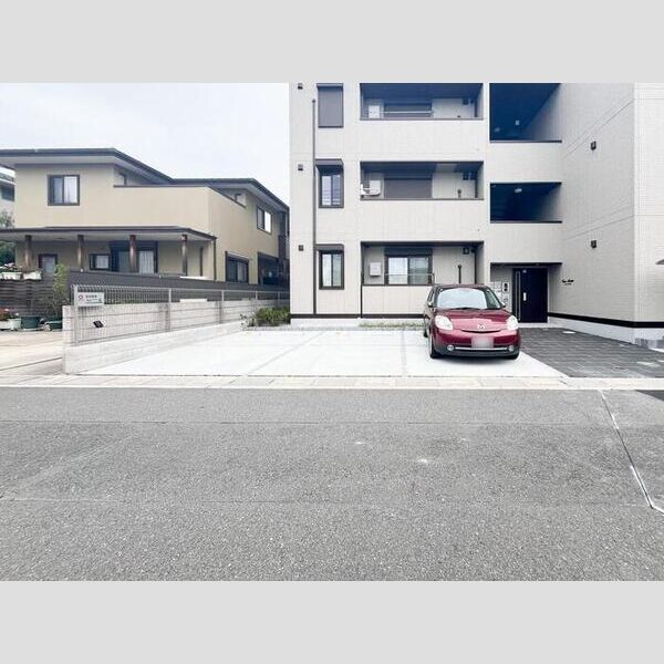 駐車場 (駐車場)