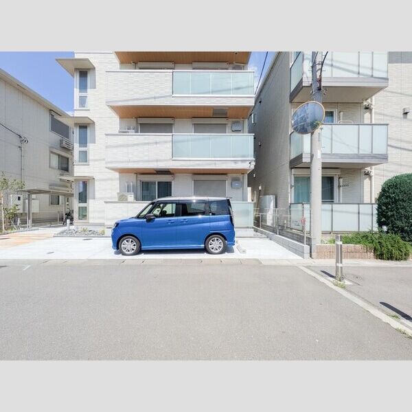 駐車場 (駐車場)