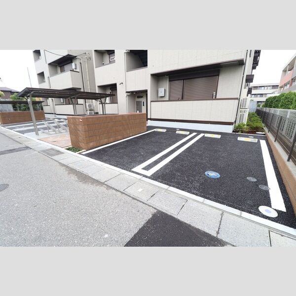駐車場 (駐車場)