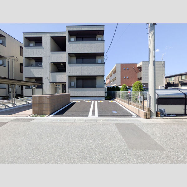 駐車場 (駐車場)