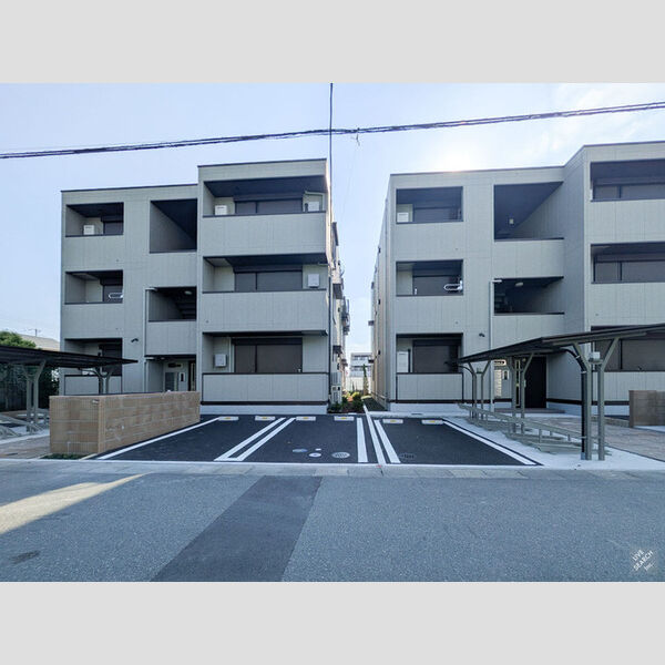 駐車場 (駐車場)