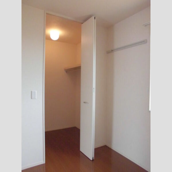 収納 (ウォークインクローゼット)