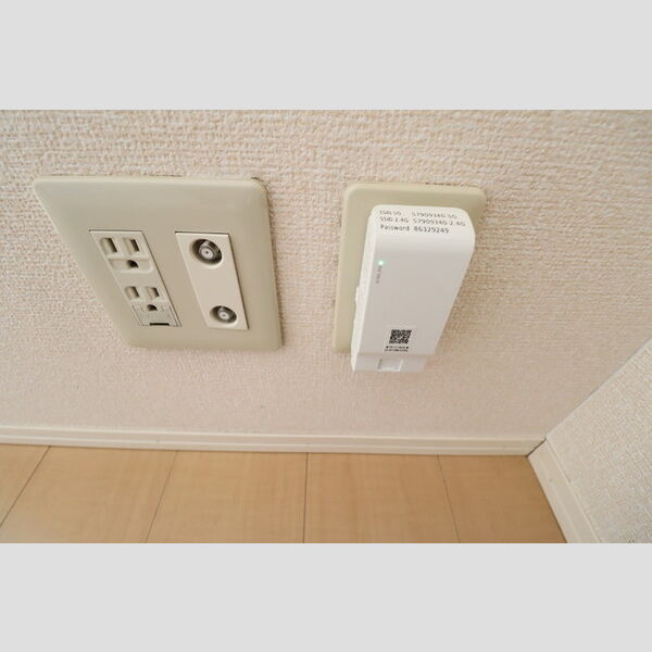 その他設備 (WIFI)