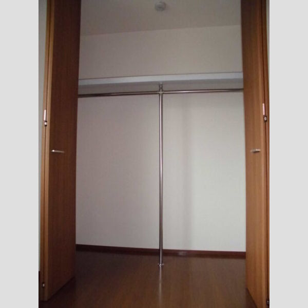 その他 (クローゼット(洋室5.6帖))
