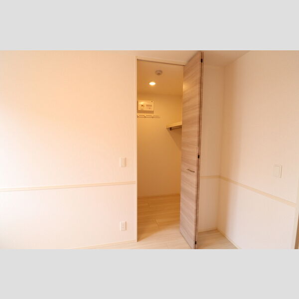 収納 (ウォークインクローゼット)