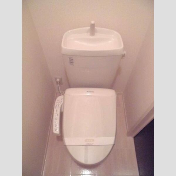 トイレ (温水洗浄暖房便座)