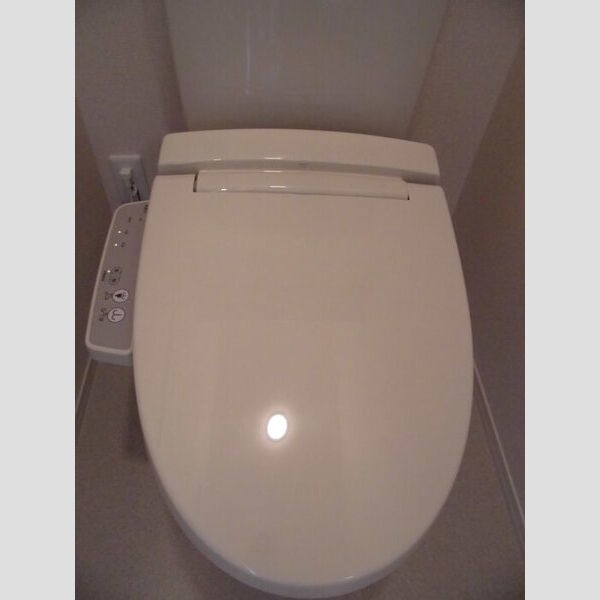 トイレ (温水洗浄暖房便座)