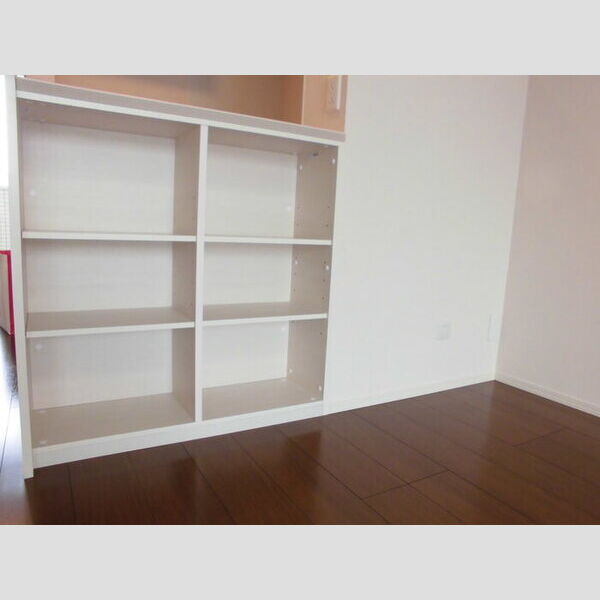 その他設備 (カウンター下　収納)