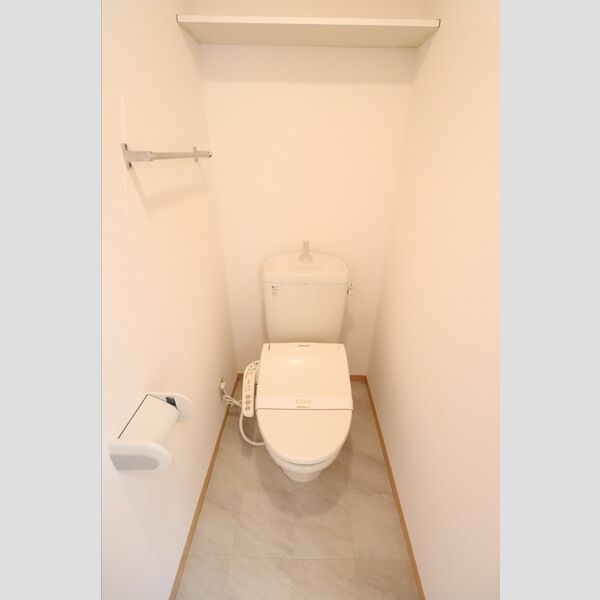 トイレ (温水洗浄暖房便座)