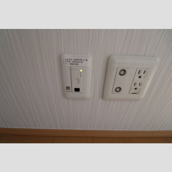 その他 (WIFI)