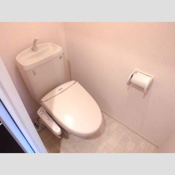 トイレ (温水洗浄暖房便座)