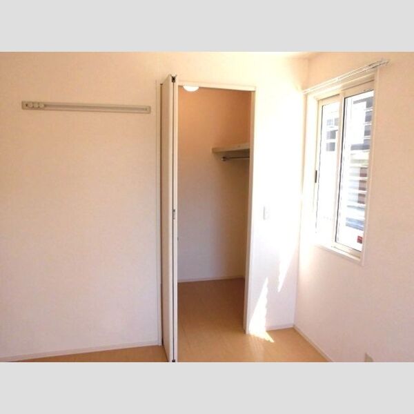 収納 (ウォークインクローゼット)