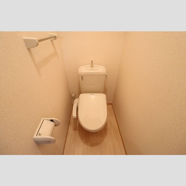 トイレ (温水洗浄暖房便座)