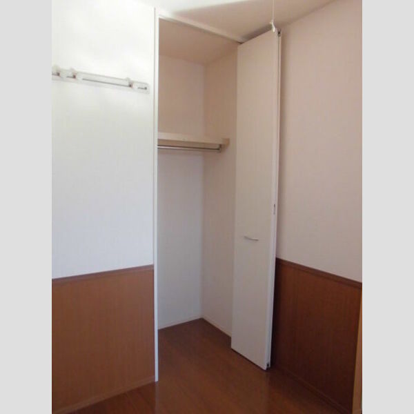 収納 (クローゼット)