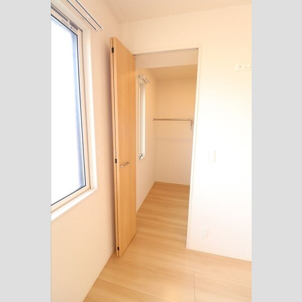 収納 (ウォークインクローゼット)