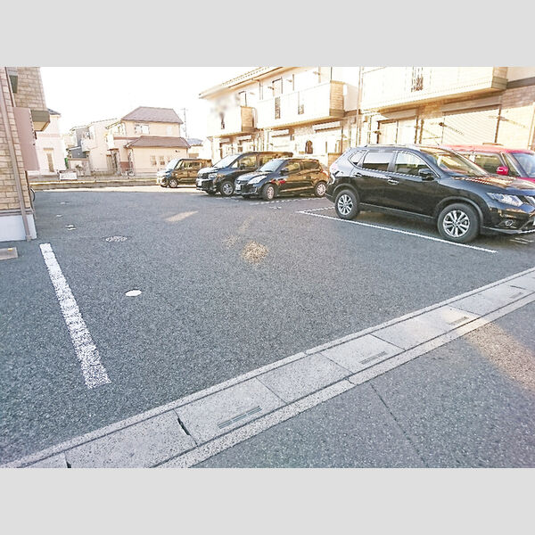駐車場 (駐車場)