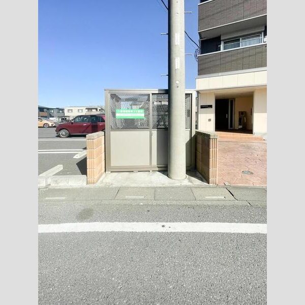 現地周辺 (ゴミステーション)