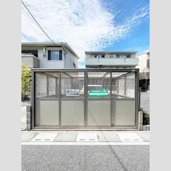 現地周辺 (ゴミステーション)