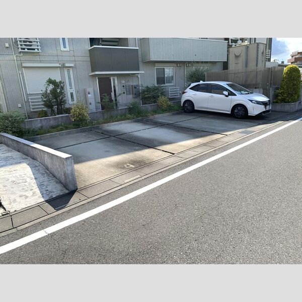 駐車場 (駐車場)