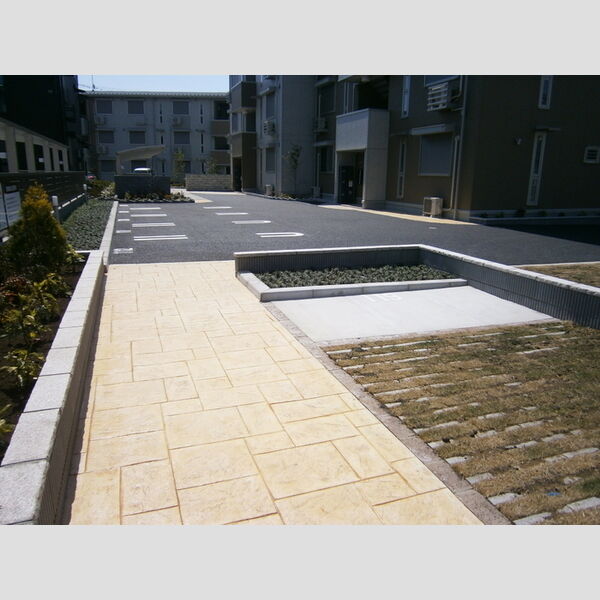 駐車場 (駐車場)