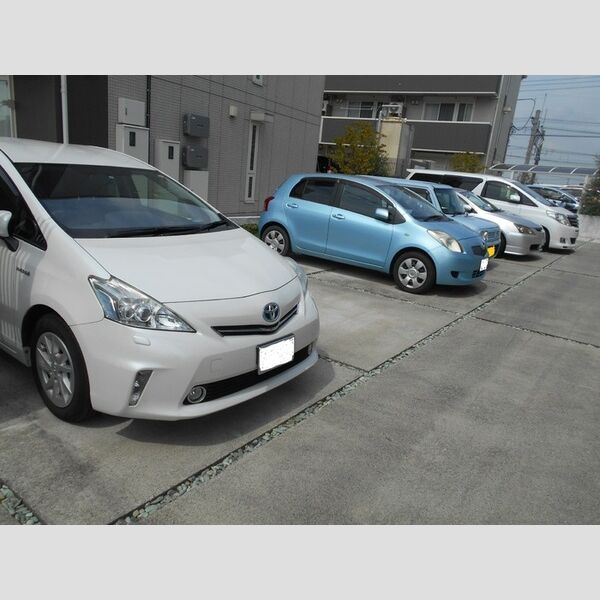 駐車場 (駐車場)