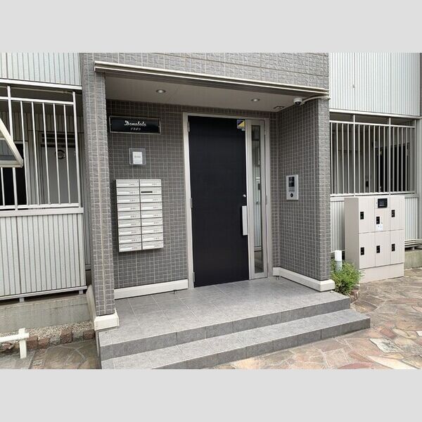 エントランス (エントランス)