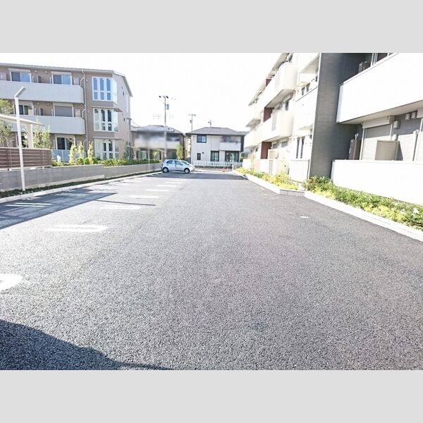 駐車場 (駐車場)