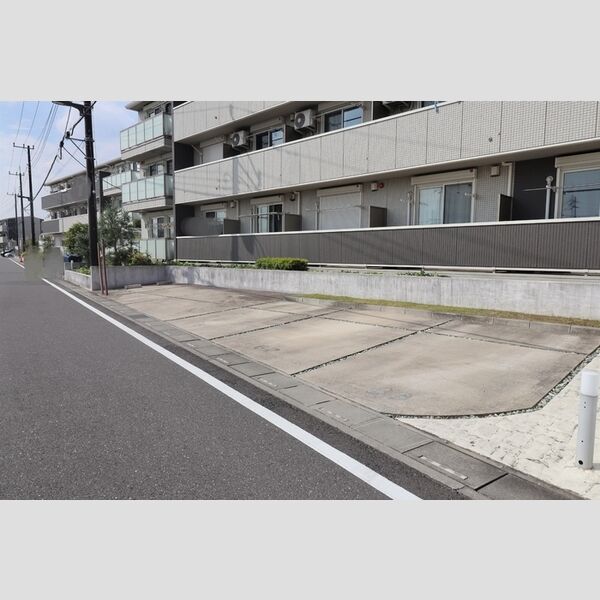 駐車場 (駐車場)