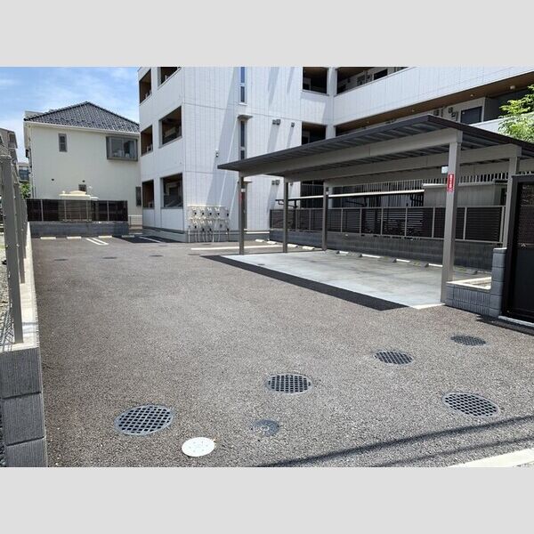 駐車場 (駐車場)