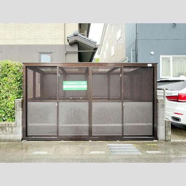 現地周辺 (ゴミステーション)