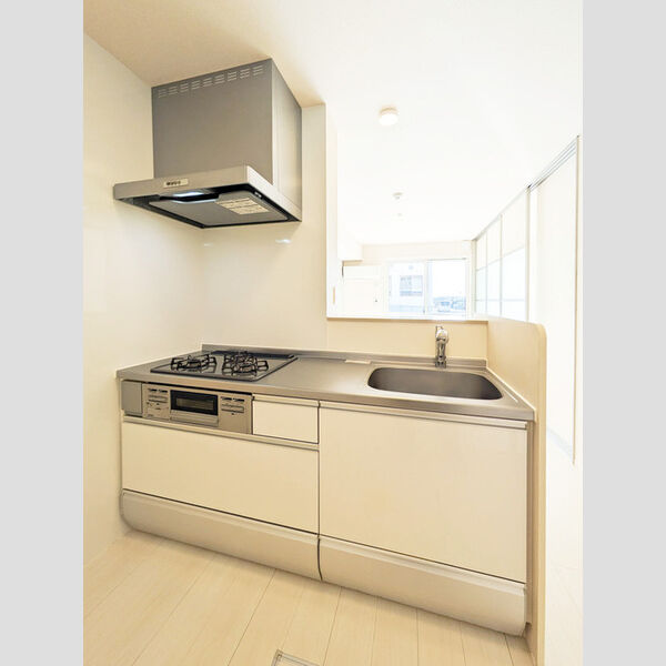 キッチン (3口ガスコンロ付き対面キッチン)