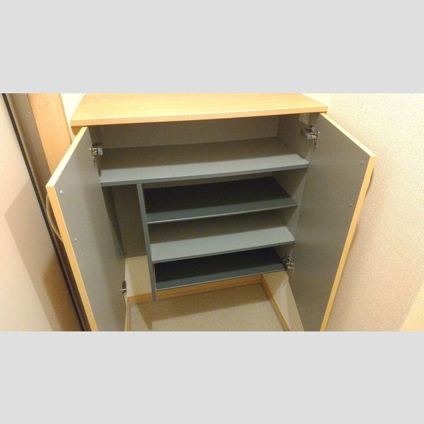 玄関 (シューズボックス)