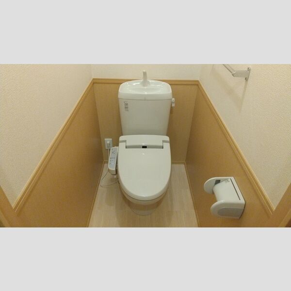 トイレ (温水洗浄暖房便座)