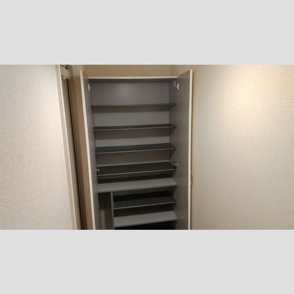 玄関 (シューズボックス)