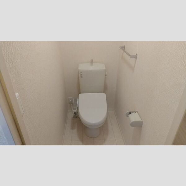 トイレ (温水洗浄便座付トイレ)