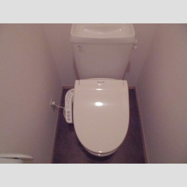 トイレ (温水洗浄暖房便座)