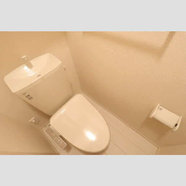 トイレ (温水洗浄暖房便座)