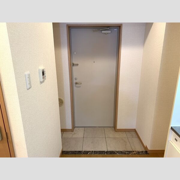 玄関 (玄関)