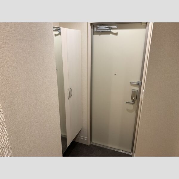 玄関 (玄関)