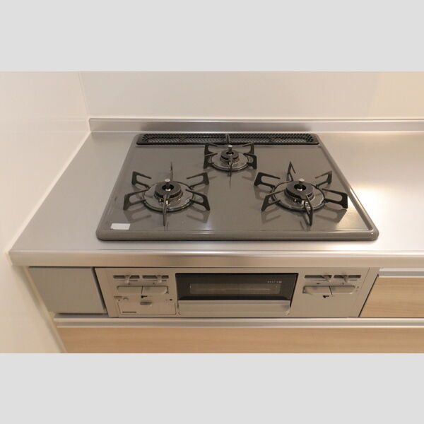 キッチン (3口コンロ・グリル)