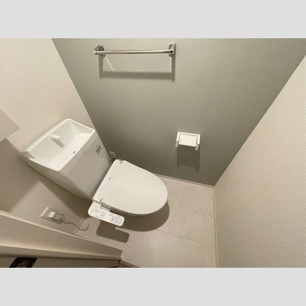 トイレ (温水洗浄暖房便座)