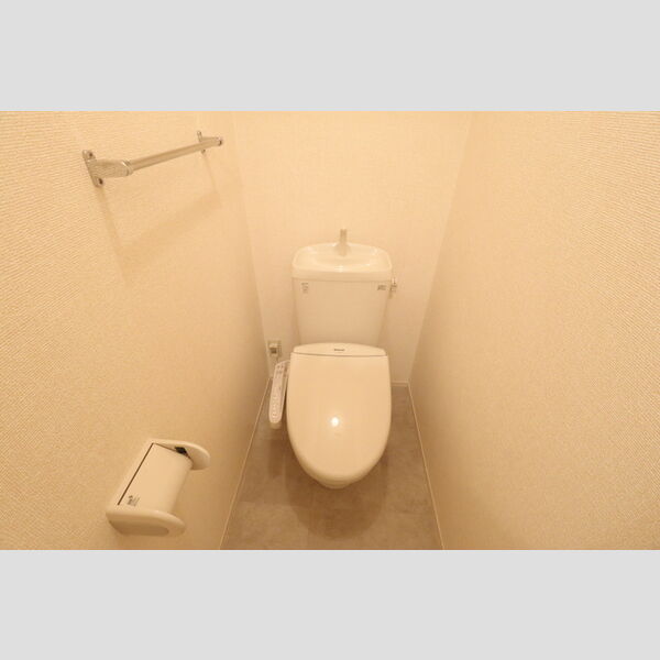 トイレ (温水洗浄暖房便座)