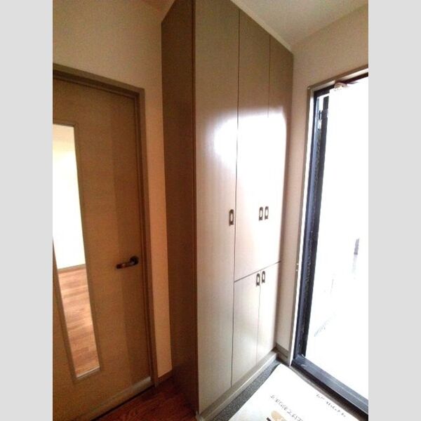 玄関 (シューズボックス)