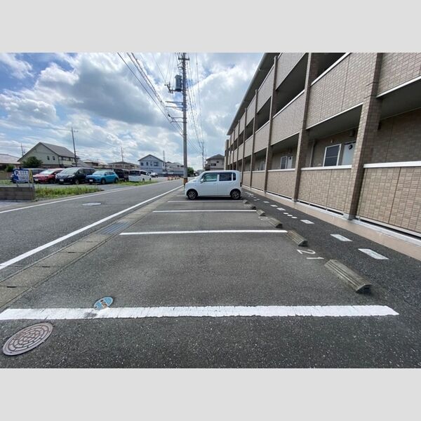 駐車場 (駐車場)