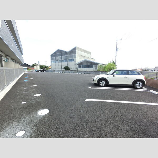 駐車場 (駐車場)