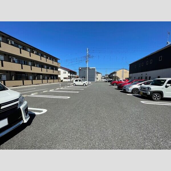 駐車場 (駐車場)