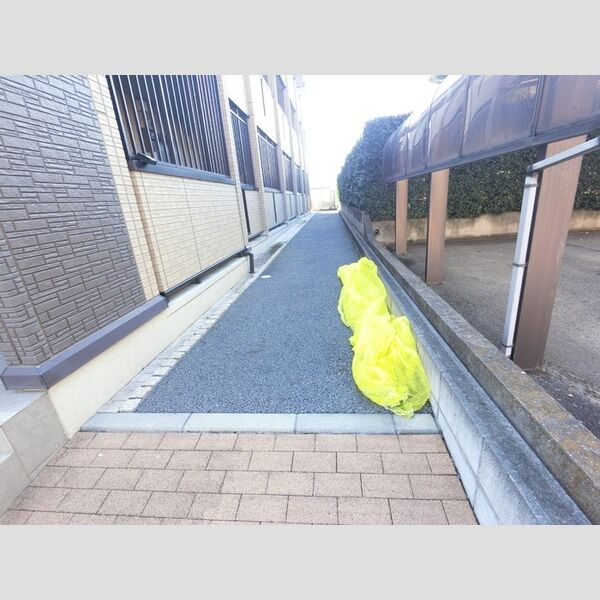 現地周辺 (ゴミステーション)