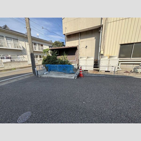 現地周辺 (ゴミ置き場)